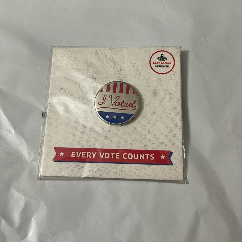 I Voted Pin - Picture 2 of 3